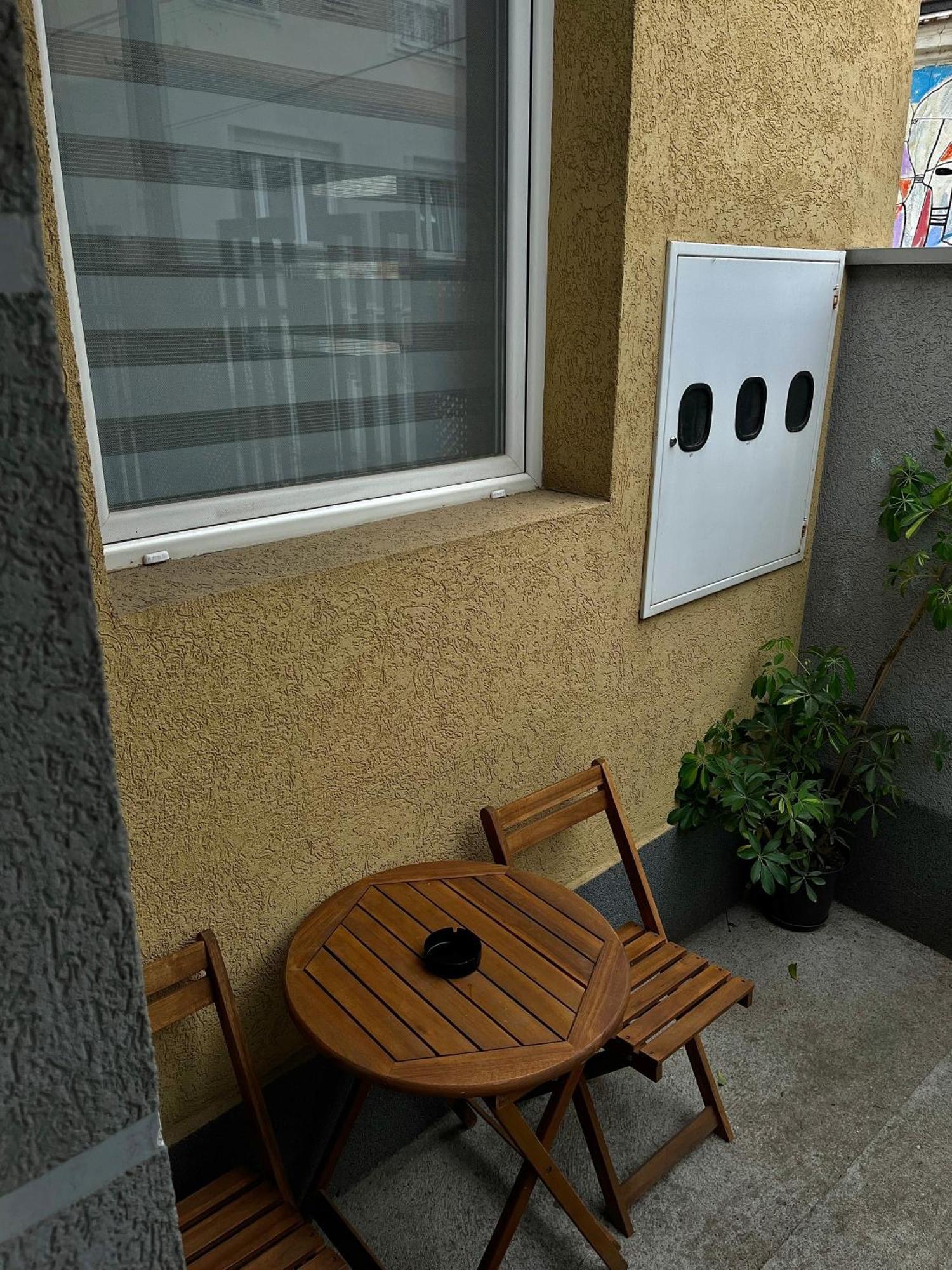 Nilton Apartmans Ni Kültér fotó